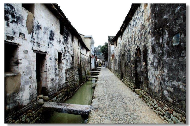 逃离违建房屋7